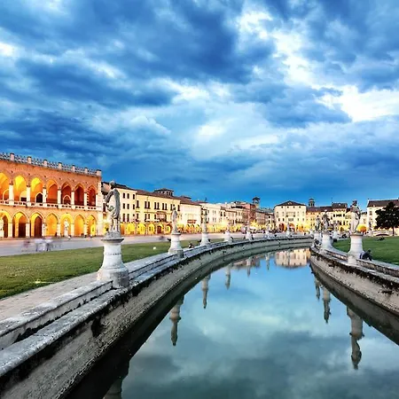 Konukevi Casa Prato Della Valle *